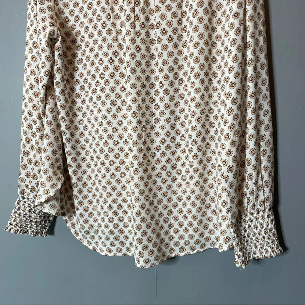 Loft women’s Polka Dot Cream Blouse size medium - Picture 10 of 11